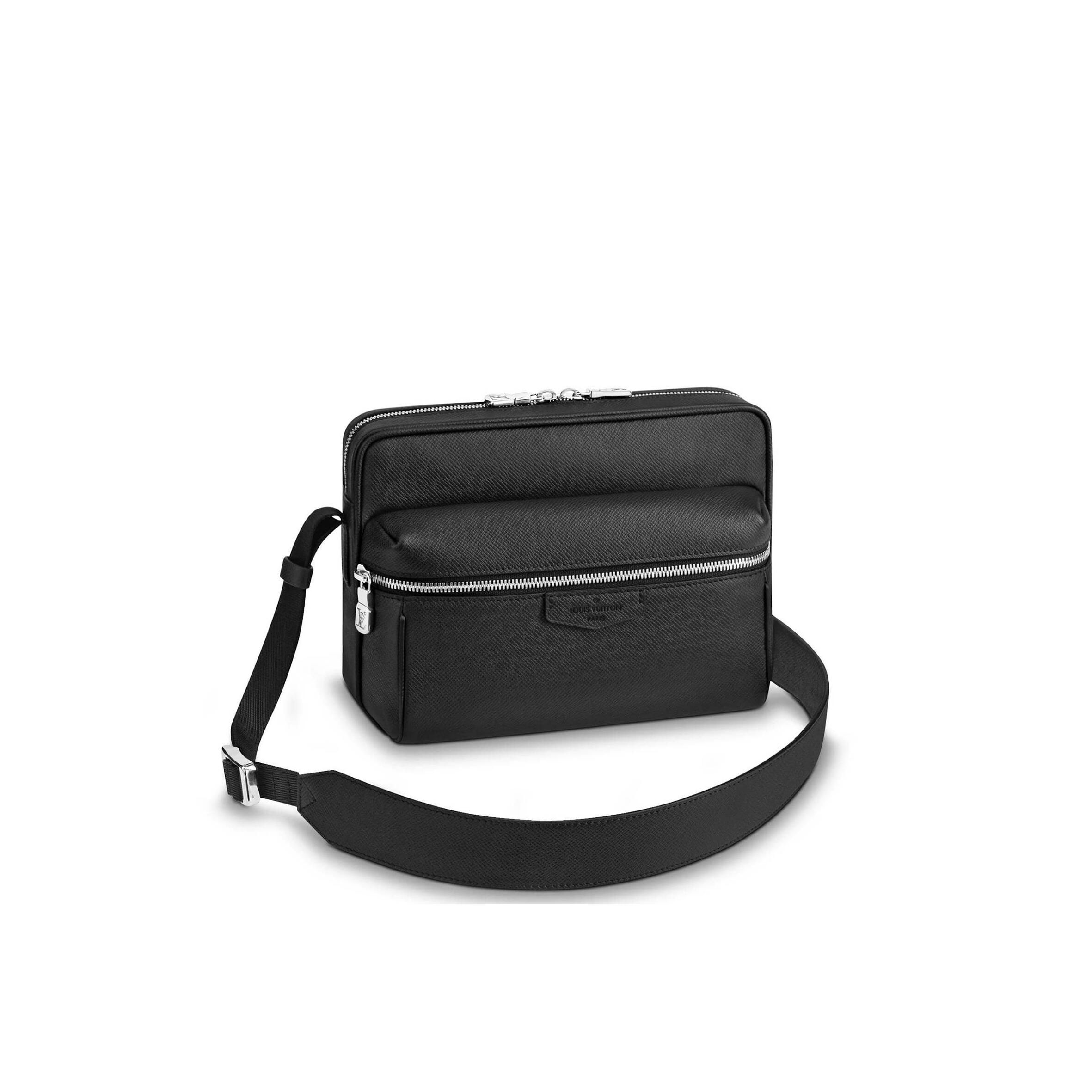 LOUIS VUITTON OUTDOOR MESSENGER M30233 (25.5*18*5cm)